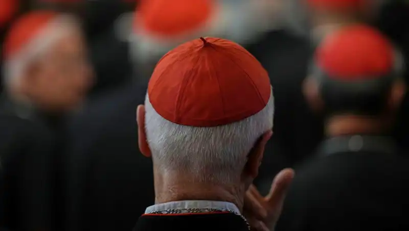 Yeni Papa Seçimi İçin Konklav Tarihi Açıklandı: Tüm Gözler Vaticano'da!
