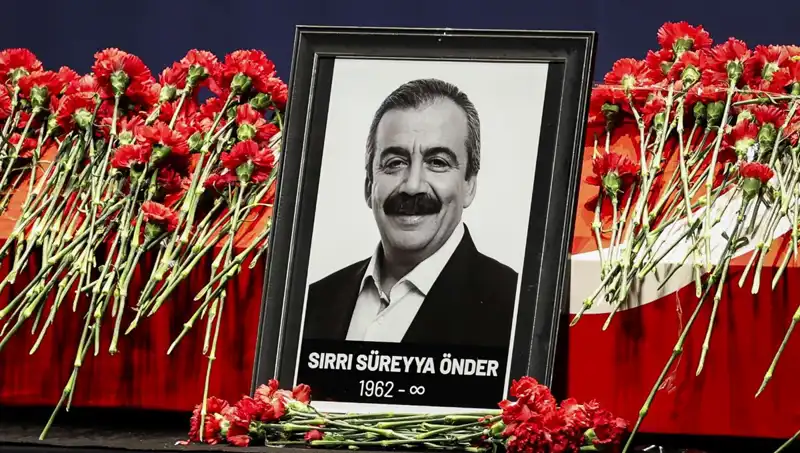 Meclis'te Sırrı Süreyya Önder Anması: Anılar, Duamız ve Hatıralar