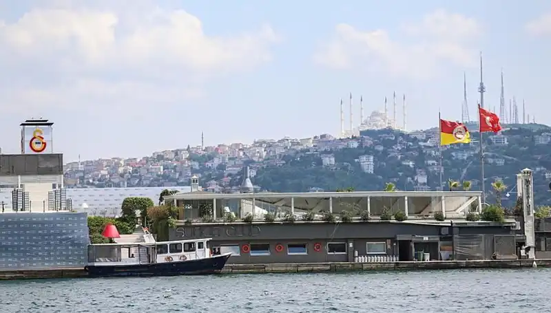 15 Yıl Sonra Miras Davası: 2. Abdülhamid'in Soyları Galatasaray Adası’nı Talep Ediyor