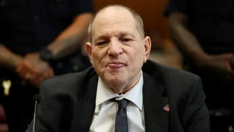 Cezaevindeki Hollywood Yapımcısı Harvey Weinstein Yeniden Cezalandırıldı!