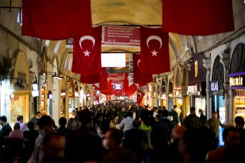 Kapalıçarşı'da 100 Milyon Liralık Vurgun: Gizli Toplantılar ve Çakarlı Araçlar