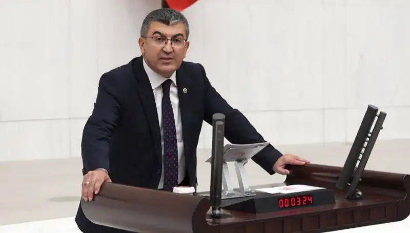 Gelecek Partisi’nden Beklenmedik Ayrılık: Hasan Ekici İstifasını Açıkladı