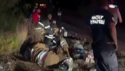 Hatay İtfaiye Ekibi Yorgunluk Molası Veriyor: Hayat Kurtaran Anlar