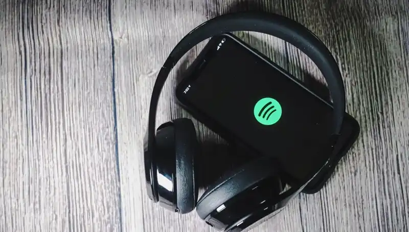 Spotify, Ölü Sanatçıların Sesini Yapay Zeka ile Yeniden Canlandırıyor!