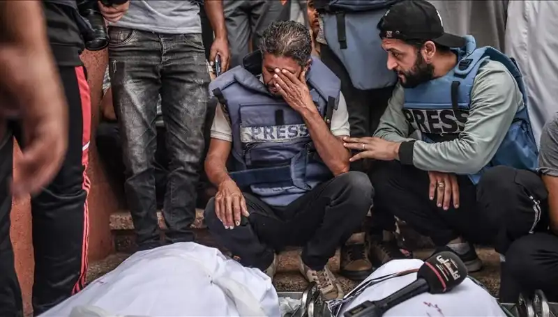 Gazze'deki Gazeteciler: Soykırımın İzlerini Belgeleyen Cesur Hikayeler