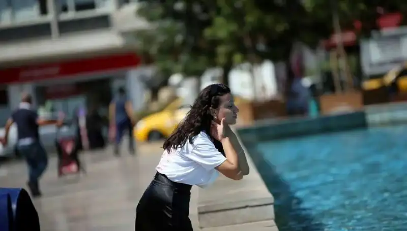 Cizre'de Sıcaklık Rekoru: Termometre 49.1 Dereceyi Gördü