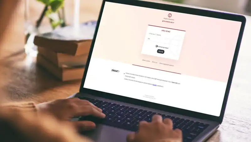 AÖF 2025 Sınav Soruları ve Cevapları Yayınlandı: PDF İle Erişim Nasıl Sağlanır?