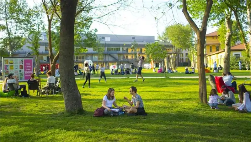 YÖK ve MEB'den Can Holding’e Operasyon: Bilgi Üniversitesi ve Doğa Koleji Açıklandı