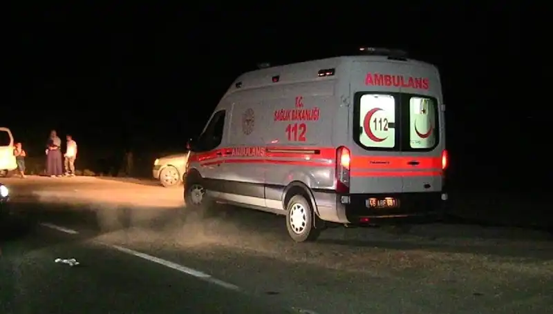 Motosiklet Kazası: Bir Hayat Sonlanırken, Diğeri Mücadele Ediyor