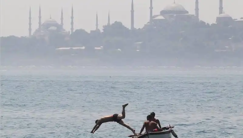 Sonbahar Gelmeden Aşırı Sıcaklar Varmış: Hava Durumu Uyarıları!