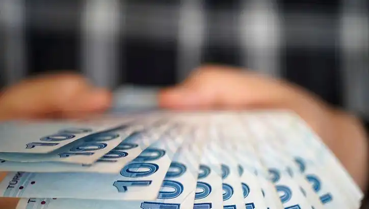 Emekli Promosyonları 2025: Kamu ve Özel Bankaların Tekliflerini Keşfedin