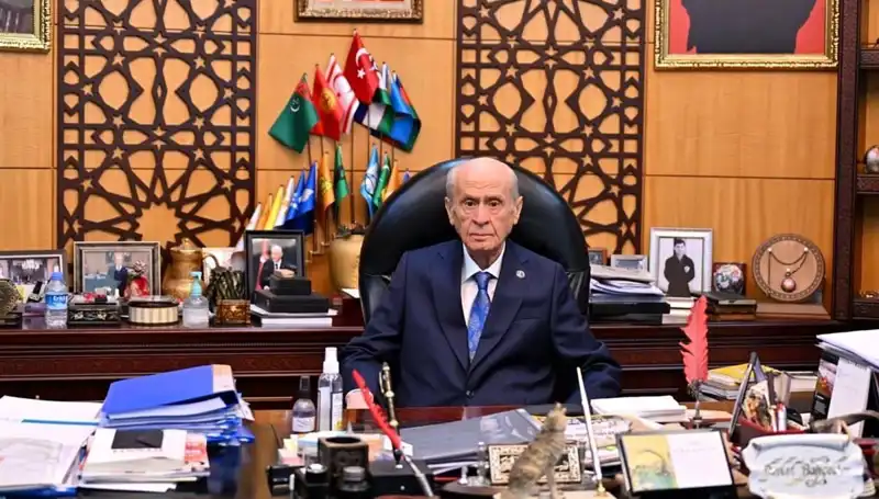 Bahçeli’den Galatasaray’a Şampiyonluk Tebriği: Futbolun Birleştirici Gücü
