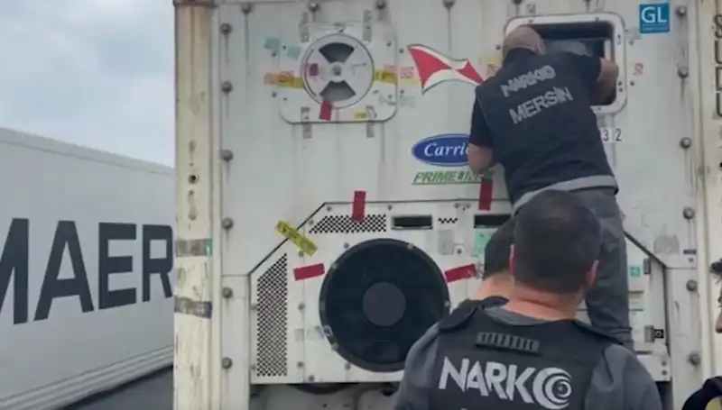 Mersin'de Dev Uyuşturucu Operasyonu: 1 Ton Uyuşturucu Ele Geçirildi