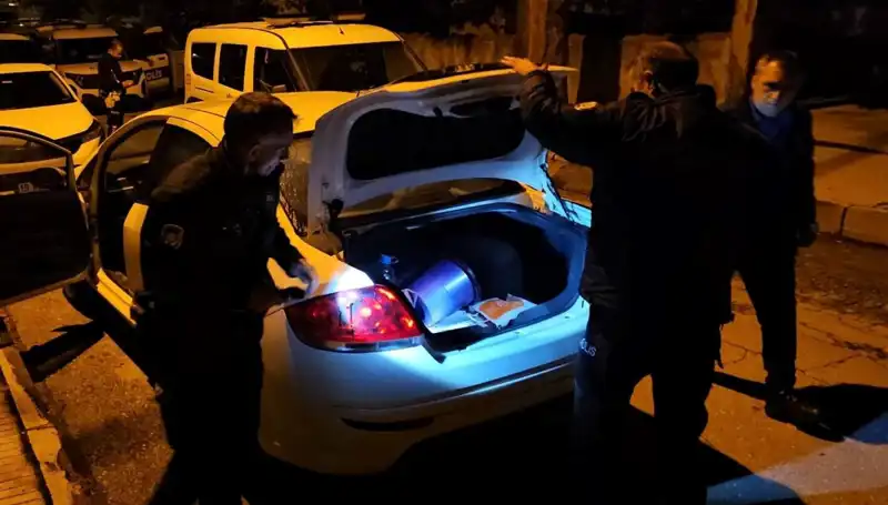Polisten Kaçarken Yakalanan Sürücünün Ceza Trajedisi: 7 Yıl Ehliyet Yasağı!