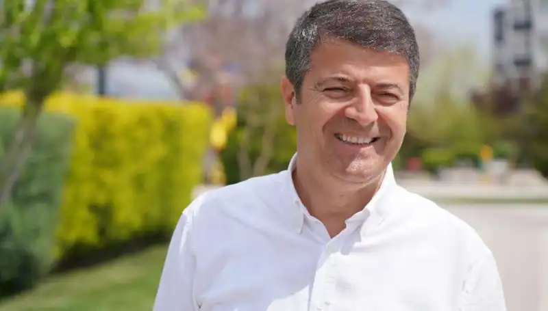 Abdurrahman Tutdere Kimdir? Adıyaman Belediye Başkanı'nın Hayatı ve Başarıları