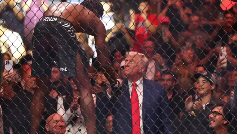 Trump, Beyaz Saray Bahçesinde Tarihi UFC Maçı Düzenliyor
