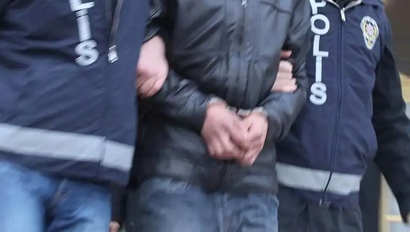 Konya'da Şok Piyasa: Dolandırıcılık Operasyonu 13 Kişiyi Tutuklattı!