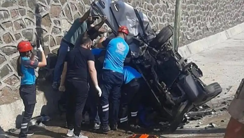 Tunceli'de Kafa Kafaya Çarpışma: Kazada Hayatını Kaybedenler Var mı?