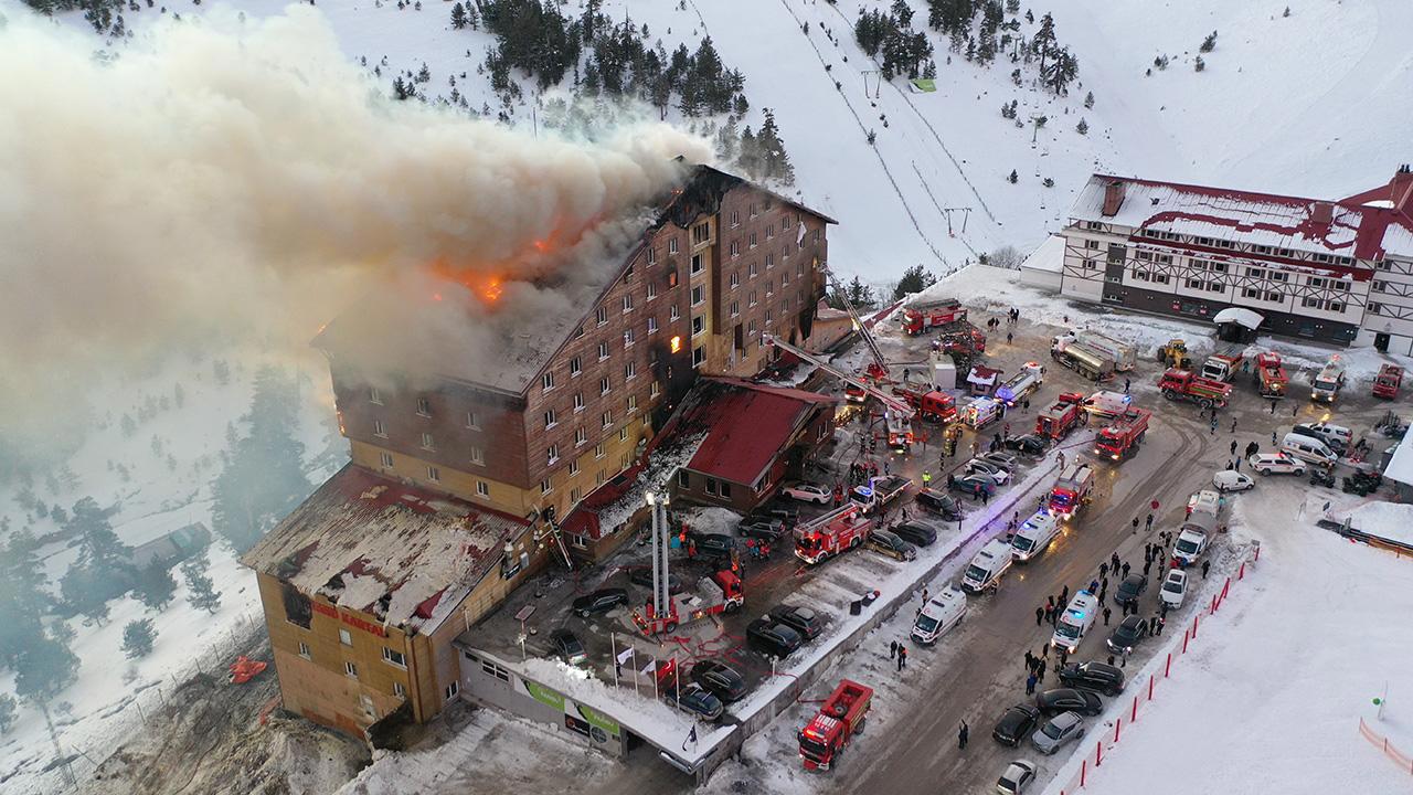 Otel Yangınında 10 Ölü, 32 Yaralı!