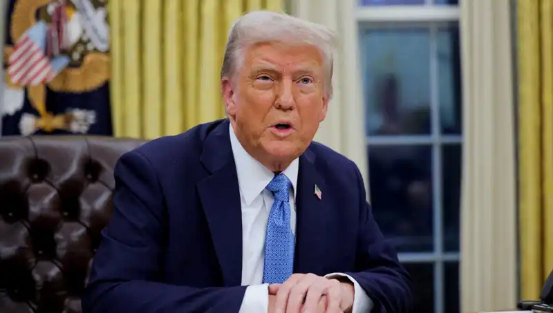 Trump'tan Şok Açıklama: İran'dan Petrol Alan Ülkelere Yaptırım Uyarısı!
