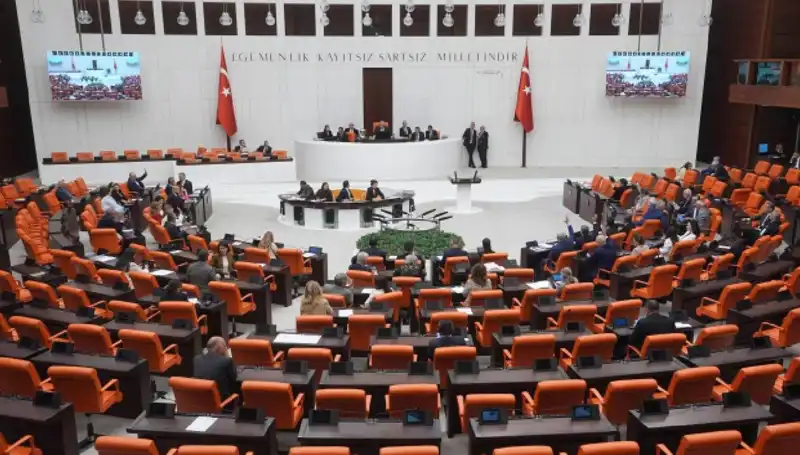Meclis'te Yoğun Hafta: Görüşmeler, Tartışmalar ve Beklentiler
