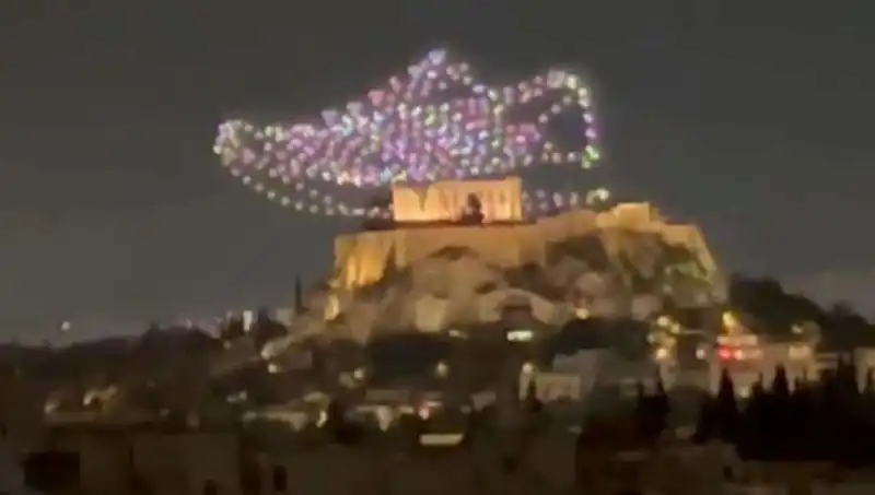 Akropolis'te Drone ile Reklam Uygulamasına Soruşturma Açıldı