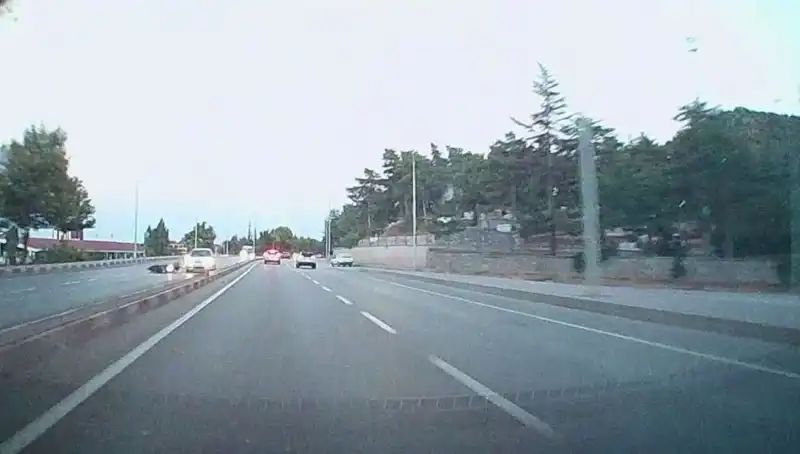 Otomobil ile Motosiklet Çarpıştı: Olay Yerinde Tek Yaralı