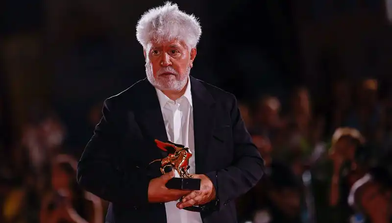 Almodóvar, Gazze'deki Kriz İçin Hükümete Acil Çağrıda Bulundu