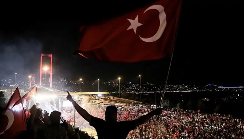 15 Temmuz Gecesi: "En Uzun Gece" Tiyatro Oyunu Külliye’de Sahnelenecek