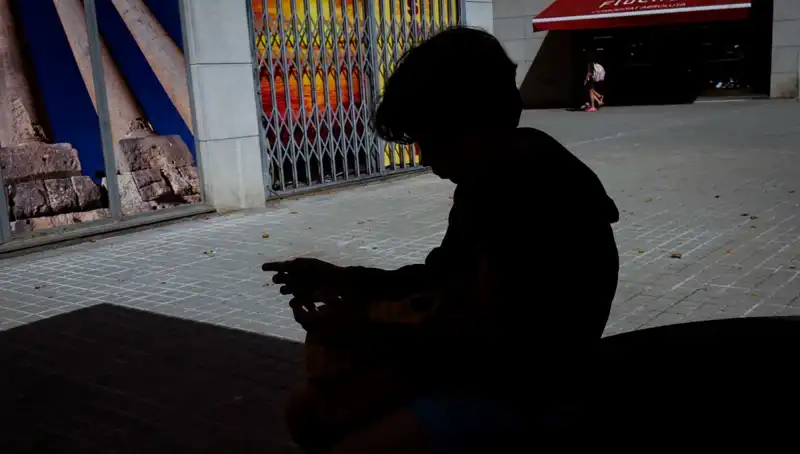 Zengin Ülkede Fakir Çocuklar: Modern Zamanların Trajedisi