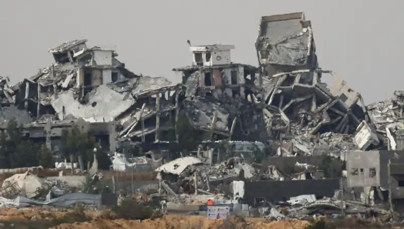 Gazze'deki İsrail Saldırıları: 24 Saatte 153 Filistinli Hayatını Kaybetti