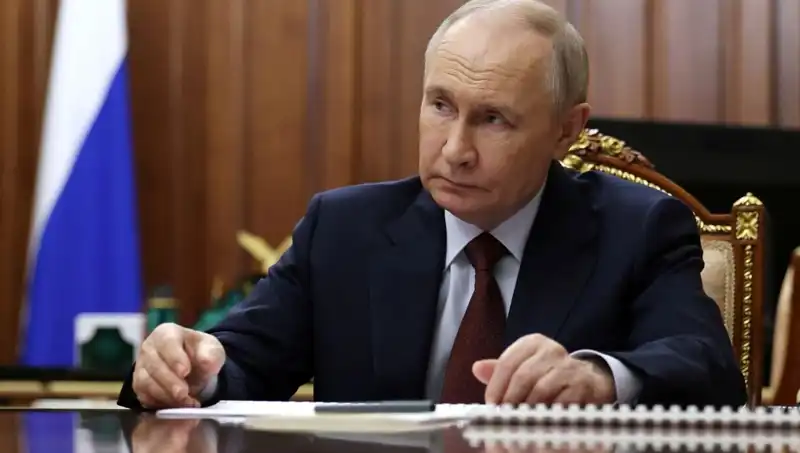 Putin'in Dijital Gulag Planı: Rusya’da Satılan Her Cihazda İzleme Olacak